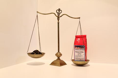 Schwarzer Tee Maracuja mit Blüten 100 g